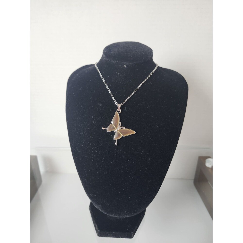 Mood Butterfly Pendant On A 20" Chain Color Changing